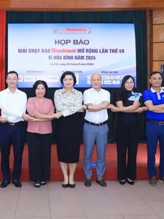 Nguyễn Thị Oanh tranh tài cùng 1.000 VĐV ở giải chạy Báo Hà Nội mới 2024