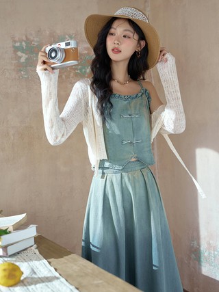 Ấm áp với áo cardigan cho ngày xuân se lạnh