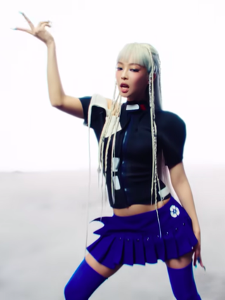 Jennie (BlackPink) diện đồ của thương hiệu Việt trong MV mới