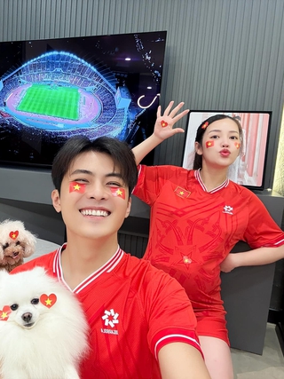 Sao Việt vỡ òa trước chiến thắng kịch tính của Việt Nam ở AFF Cup