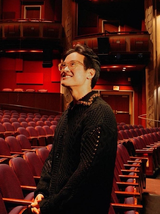 Hé lộ chiếc áo dài đặc biệt của Hà Anh Tuấn trong show diễn tại Dolby Theatre