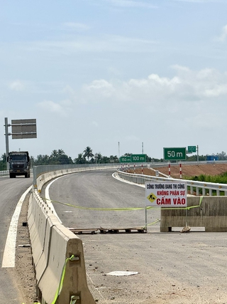 Cao tốc Quảng Ngãi - Hoài Nhơn vướng mặt bằng, nguy cơ ảnh hưởng tiến độ