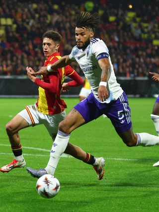 Nhận định Aston Villa vs Man City: Khi 'pháo đài' Villa Park thách thức đế chế xanh