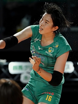 Thanh Thúy công hay, thủ giỏi giúp CLB Gunma Green Wings tiếp mạch thắng tại Nhật Bản