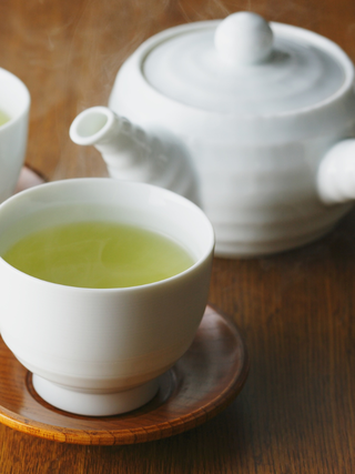 Loại thức uống đơn giản nào giúp bạn khỏe hơn mỗi ngày?