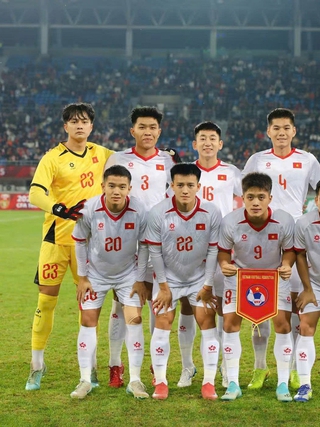 Không phải Vĩ Hào hay Minh Phúc, đây mới là ngôi sao sáng nhất U.23 Việt Nam trận thắng Trung Quốc