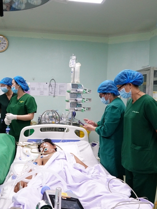 Kỳ tích y khoa ở miền Tây: Lần đầu ghép tạng từ người chết não