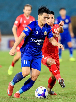 V-League nóng hầm hập với cuộc đua của 'ngũ... khổ tướng': HAGL đáy bảng nhưng le lói ánh sáng