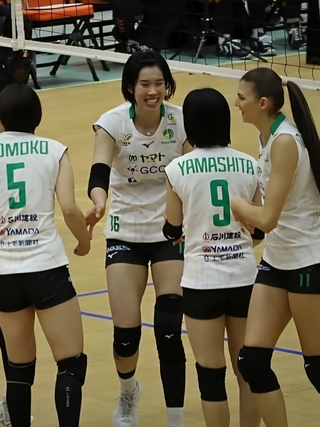 Thanh Thúy rực sáng đưa CLB Gunma Green Wings vào tốp 5 giải bóng chuyền Nhật Bản 
