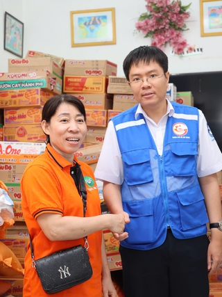 Hành trình 5.000 phần quà và những trái tim đồng cảm