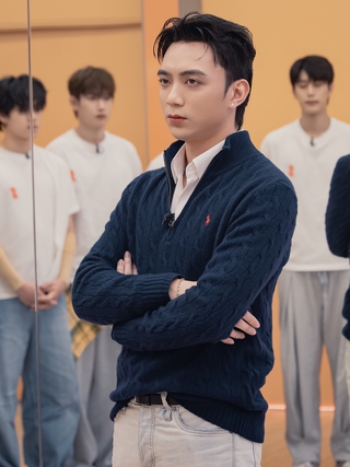 Thí sinh 'Tân binh toàn năng' kiệt quệ, Soobin lên tiếng cảnh báo