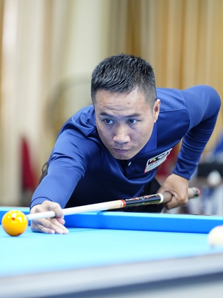 Billiards: Cơ thủ Việt Nam bùng nổ bất ngờ, 'thoát hiểm' giành vé đi tiếp