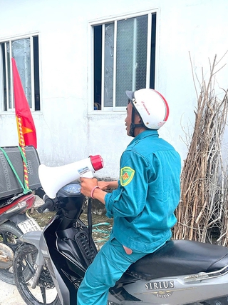 Từ 'tiếng loa thanh niên' đến hành động thực tế: Câu chuyện đẹp trong bão Kalmaegi
