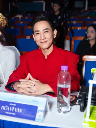 Diễn viên 'Mưa đỏ' chấm bán kết Hoa hậu Sinh viên Hòa bình Việt Nam