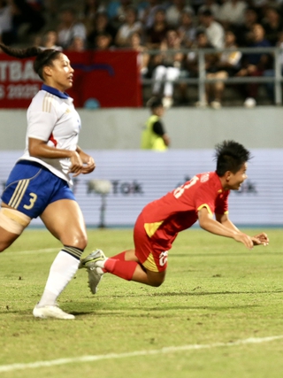 ‘Trọng tài phá hỏng trận chung kết, bóp nghẹt chúng tôi'