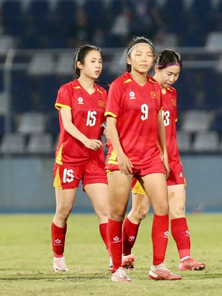 Đội tuyển nữ Việt Nam lỡ bước lịch sử, Philippines lần đầu tiên đoạt HCV SEA Games