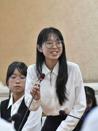Từng hoài nghi bản thân vì điểm thấp đến giải thưởng Nữ sinh khoa học công nghệ