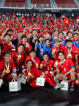 Đề xuất trao tặng bằng khen của Thủ tướng cho 304 VĐV, HLV giành HCV SEA Games, có cả HLV Kim Sang-sik