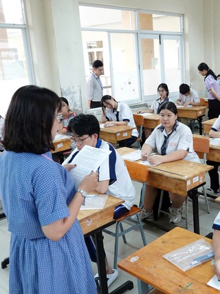 Tuyển sinh ĐH 2026: Giảm xét tuyển tổ hợp môn thi truyền thống, có đáng lo?