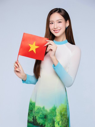 Hoa hậu Bảo Ngọc, ca sĩ Duyên Quỳnh… được tuyên dương Công dân trẻ tiêu biểu TP.HCM