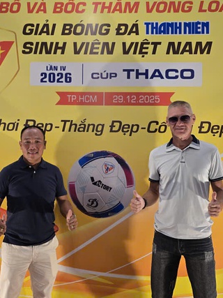 Trường ĐH Bách khoa - ĐHQT TP.HCM có trợ lý HLV Tây: Như hổ thêm cánh!