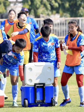 Đối thủ của đội tuyển nữ Việt Nam mang 2 cầu thủ 'tuổi teen' đến SEA Games 33