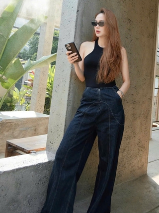 Tuyệt chiêu để vừa đẹp vừa sang với áo tank top