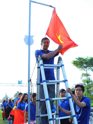 Khánh thành 50 km đường cờ Tổ quốc