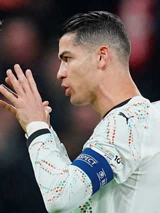 Bị ‘tố’ cản trở đội tuyển Bồ Đào Nha, Ronaldo cáu kỉnh đáp trả mạnh mẽ