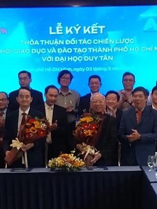 Hội Giáo dục và Đào tạo TP.HCM cùng Đại học Duy Tân ký kết hợp tác phát triển giáo dục