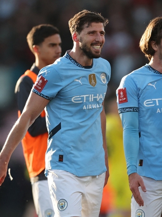 FIFA quyết định gây sốc về suất dự Club World Cup, Barcelona và Man City thẳng tiến