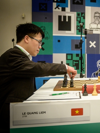 Kỳ thủ Lê Quang Liêm 'vua hòa' tại giải Prague International Chess Festival 2025