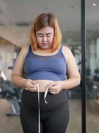 Phụ nữ thừa cân coi chừng mắc 2 loại ung thư này