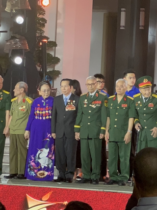 50 năm đất nước thống nhất: Những bước chân Việt Nam