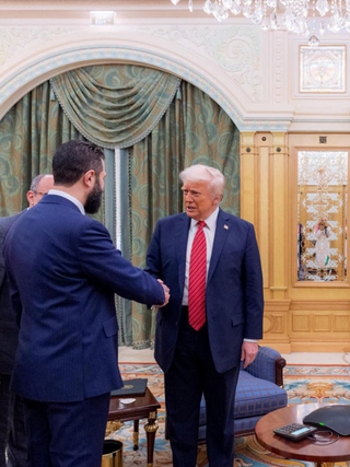 Ông Trump lần đầu gặp lãnh đạo Syria, mở ra bước ngoặt mới ở Trung Đông
