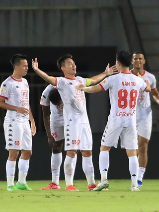 Bảng xếp hạng V-League: Chính thức trụ hạng, HLV Thanh Hóa vẫn xin từ chức vì thua Hải Phòng