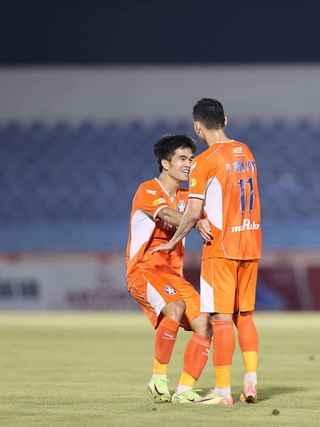 Bảng xếp hạng V-League mới nhất: 'Nghẹt thở' cuộc đua trụ hạng, HAGL tốp 8 vẫn nguy cơ