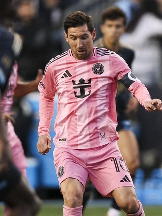 Messi sút phạt siêu đẳng, Inter Miami ngược dòng hòa ngoạn mục đối thủ mạnh Philadelphia
