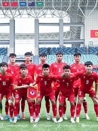 U.16 Việt Nam hòa nghẹt thở chủ nhà Trung Quốc trong trận 'thủy chiến' có 2 thẻ đỏ