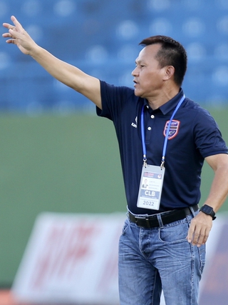 Nóng: 'Maradona Việt Nam' Lư Đình Tuấn dẫn dắt CLB nữ TP.HCM đá bán kết AFC Champions League