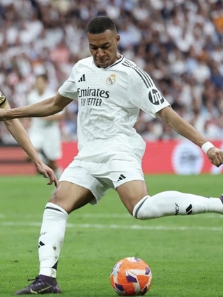 Ai sẽ vô địch FIFA Club World Cup?