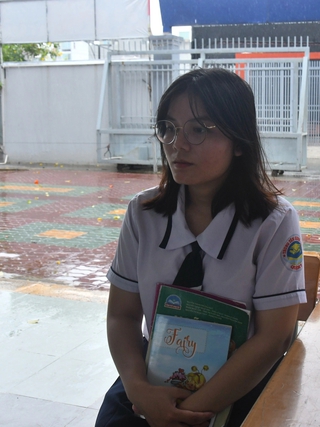 Xin cứu giúp cô học trò mồ côi cha mẹ, không nhà cửa