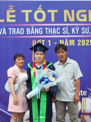 Lễ tốt nghiệp UIT 2025: Khép lại hành trình tri thức, mở lối tương lai