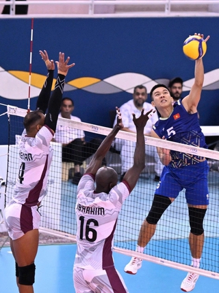 Bóng chuyền Việt Nam săn cúp chặng 2 SEA V.League