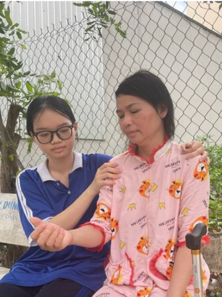 Cô học trò xin được cứu giúp để không đơn độc trước bão giông cuộc đời