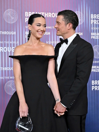 Orlando Bloom và Katy Perry xác nhận chia tay