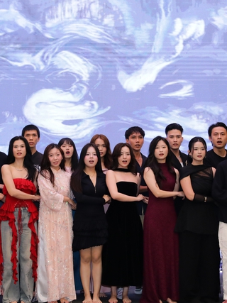 'Hot girl IELTS' Thảo Tâm, con gái Hoàng Mập hoàn thành khóa 'Ươm mầm tài năng'