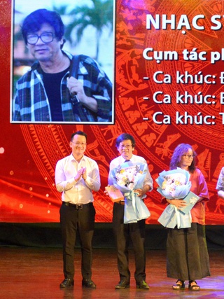 Nhạc sĩ 'lão làng' của miền Trung Nguyễn Duy Khoái qua đời vì trọng bệnh