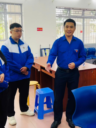 Thanh niên Lâm Đồng đồng loạt ra quân hỗ trợ vận hành chính quyền số