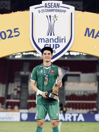 Sao trẻ U.23 Việt Nam của HAGL nhận vinh dự lớn